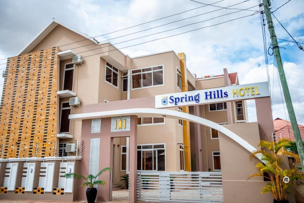 Spring Hills Hotel - Додома Экстерьер фото